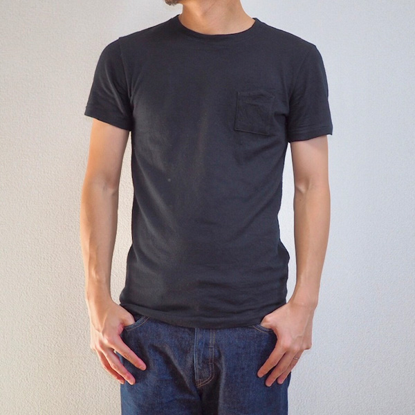 ウールTシャツ／糸と色（イトトイロ）｜愛着を持ってずっと使い
